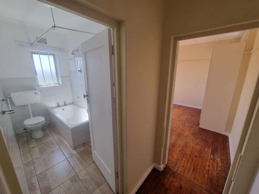 To Let 1 Bedroom Property for Rent in Mowbray Western Cape